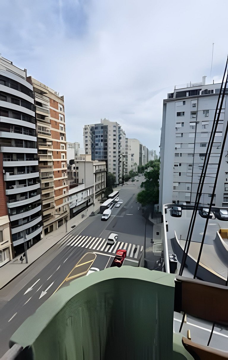 Piso de 300 m2 - Con Seguridad 24x7 y cochera