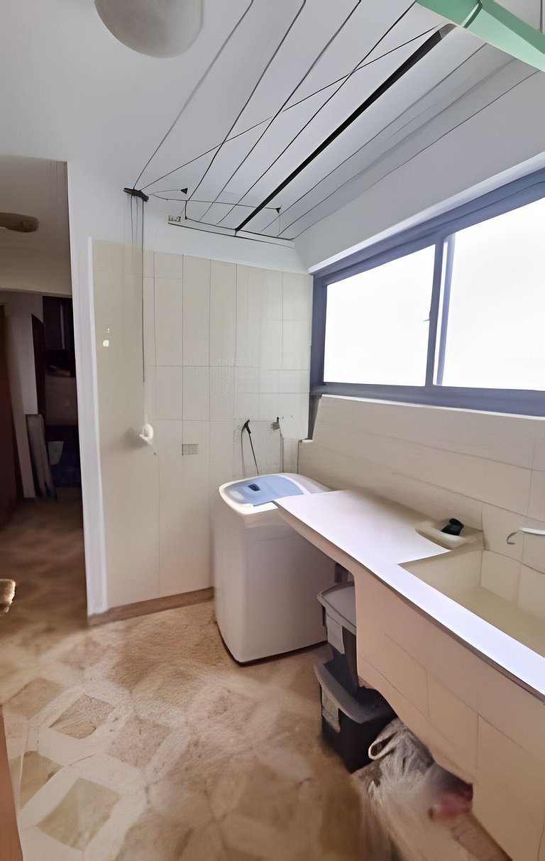 Piso de 300 m2 - Con Seguridad 24x7 y cochera