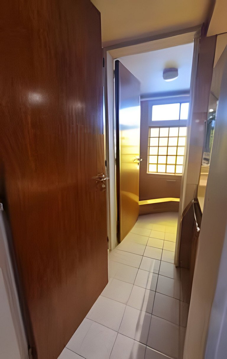 Piso de 300 m2 - Con Seguridad 24x7 y cochera