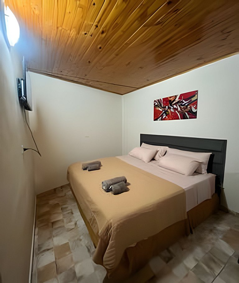 Hotel - 2 Pax - Con piscina y garage.