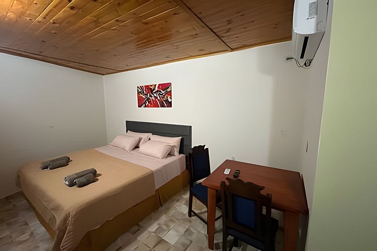 Hotel - 2 Pax - Con piscina y garage.