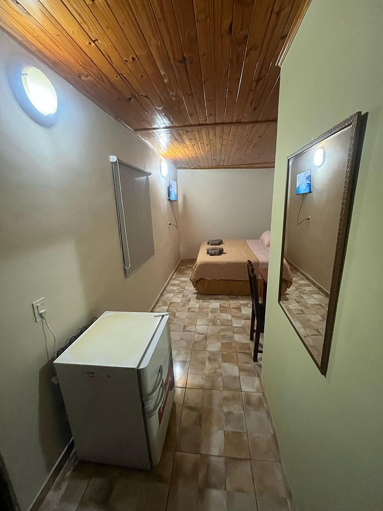 Hotel - 2 Pax - Con piscina y garage.