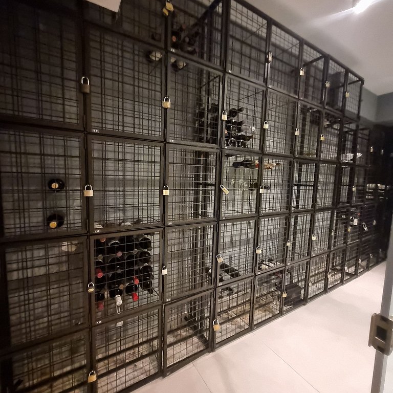 Palermo Top: Apartment with private wine cellar and exclusiv