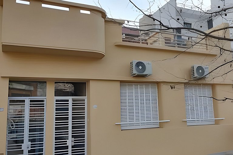 Unique in the city - With wood stove and private grill