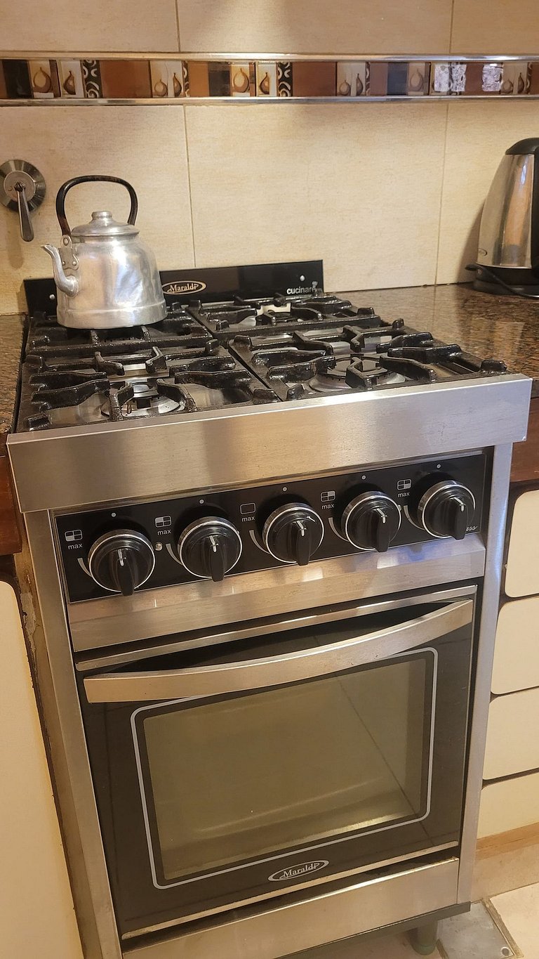 Única en Ciudad - Con salamandra y parrilla propia