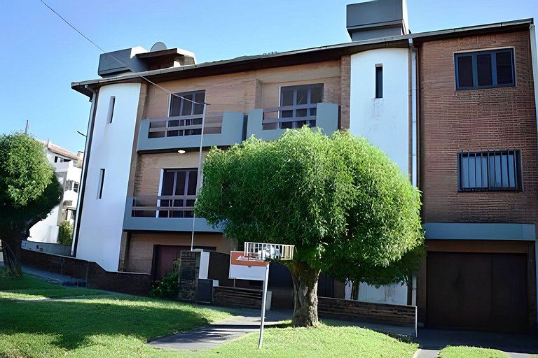 Apto Jovenes - Casa con vista al mar y parrilla