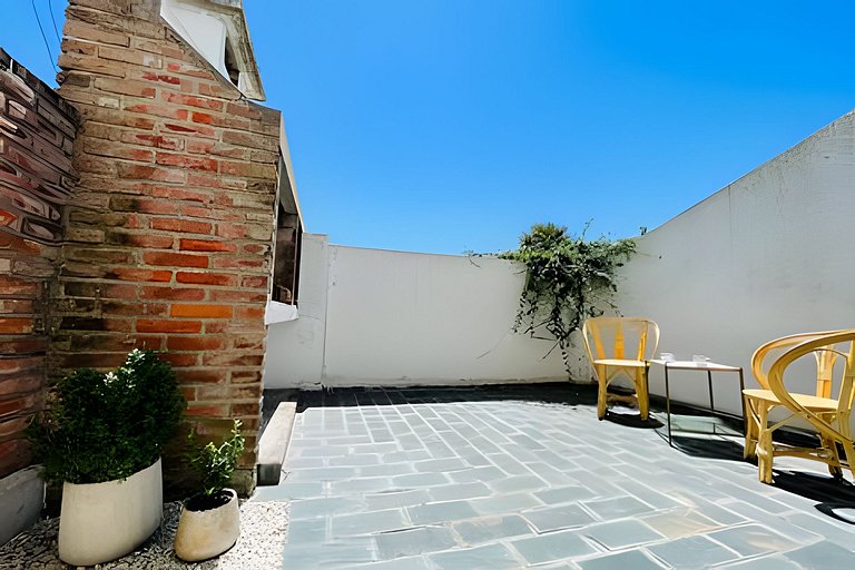 Apartment for young people - House with sea view and barbecu