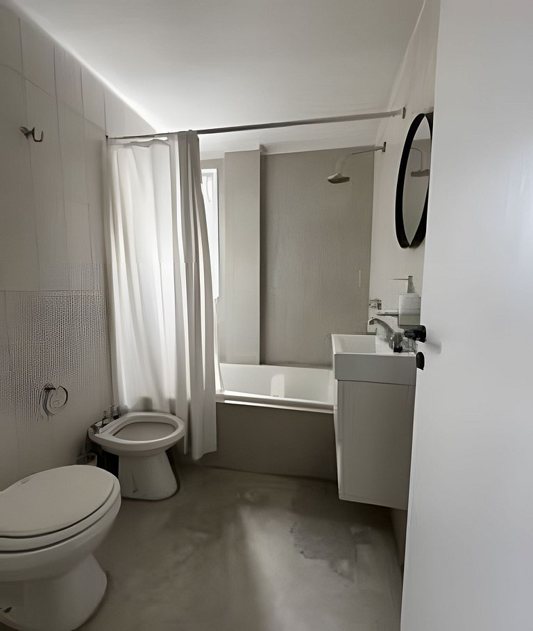 House with barbecue and garage. Sea view. Sleeps 8.