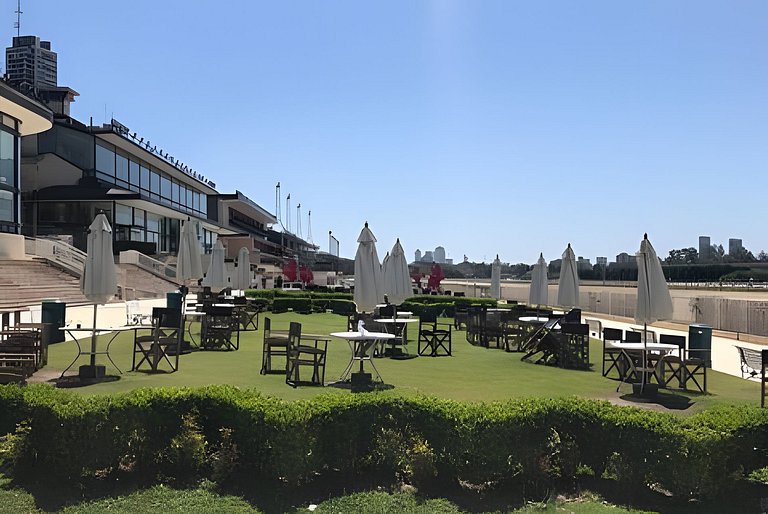 ¡Cerca de Rural + Embajada EEUU y con genial WiFi!
