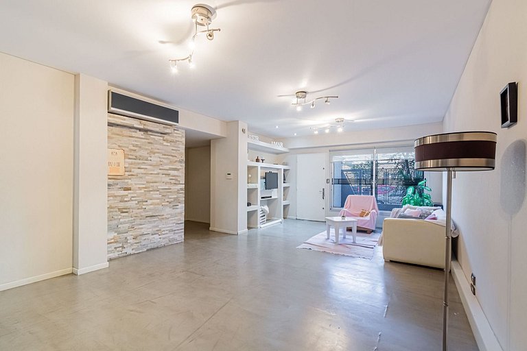 Your summer destination: Barbecue area, pool, and 3 bedrooms