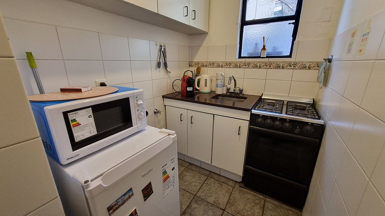 Cozy Home steps from bars, parks, and Palermo