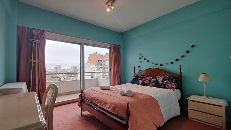 300 m2 floor - With 24/7 security and parking