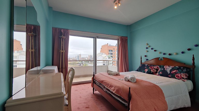 300 m2 floor - With 24/7 security and parking