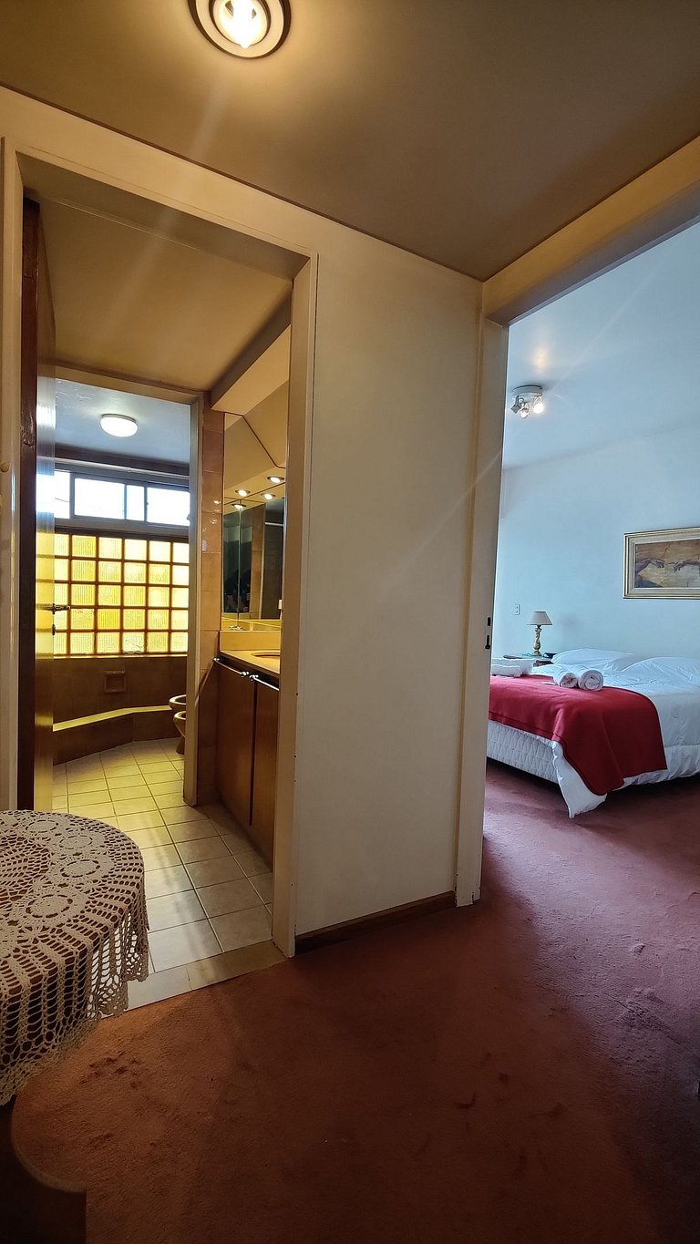 Piso de 300 m2 - Con Seguridad 24x7 y cochera