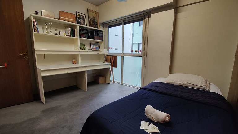 300 m2 floor - With 24/7 security and parking