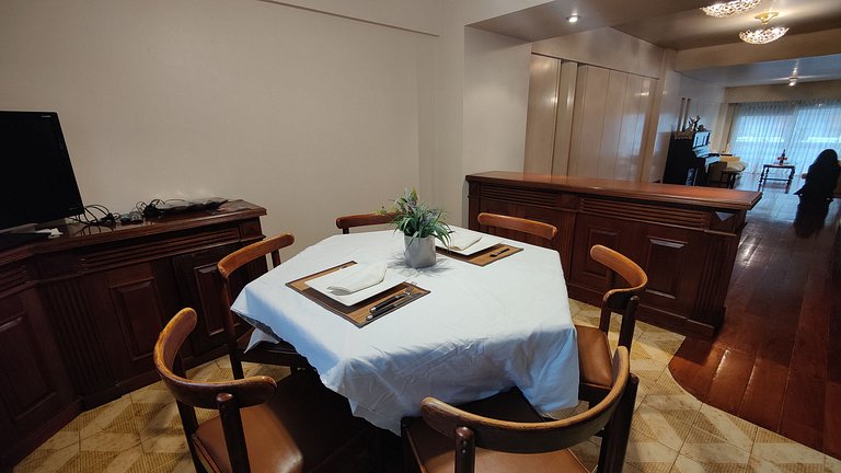 Piso de 300 m2 - Con Seguridad 24x7 y cochera