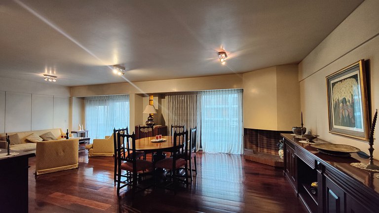 Piso de 300 m2 - Con Seguridad 24x7 y cochera