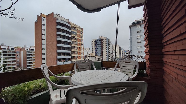 Piso de 300 m2 - Con Seguridad 24x7 y cochera