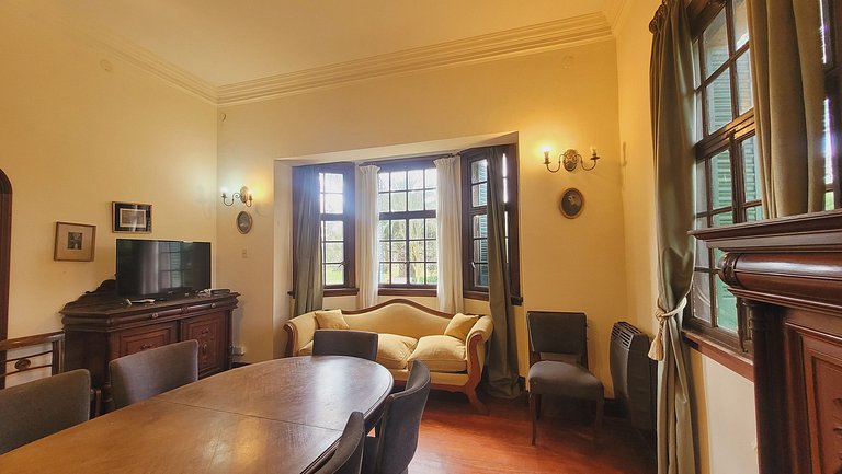 Casa Tudor - Estancia en Chascomús - Con desayuno