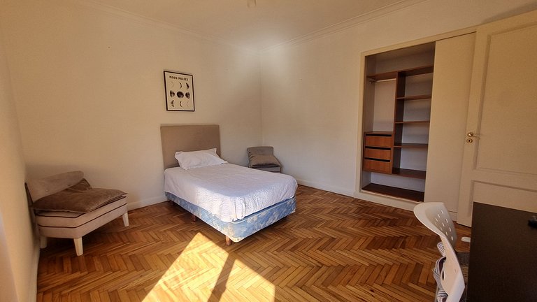 Your retreat with a pool and barbecue in Martinez