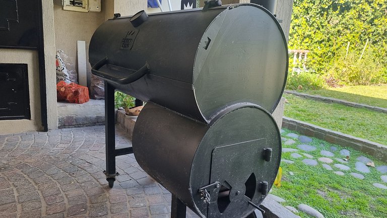 Your retreat with a pool and barbecue in Martinez