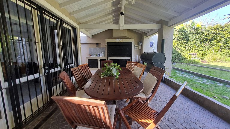 Tu refugio con pileta y parrila en Martinez