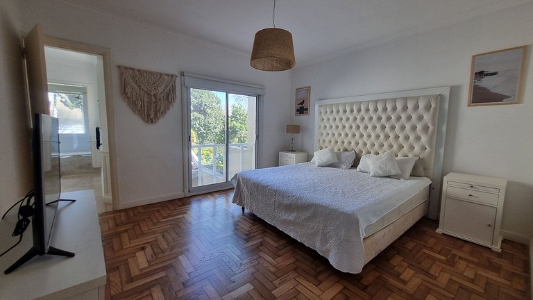 Your retreat with a pool and barbecue in Martinez