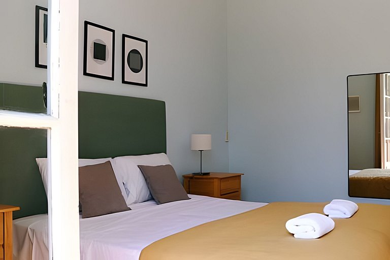 Cozy for 3 with balcony