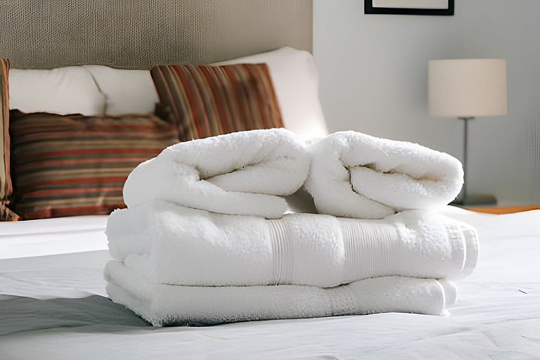 Very comfortable and classic studio - Excellent price!