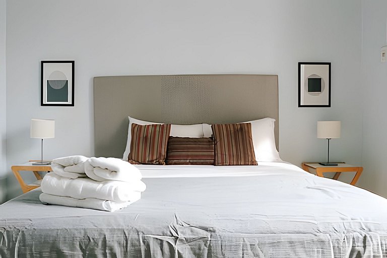 Very comfortable and classic studio - Excellent price!