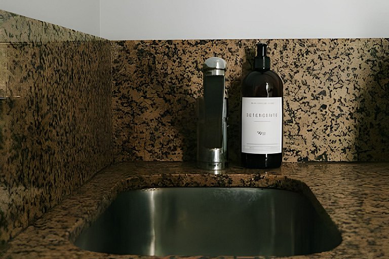 Very comfortable and classic studio - Excellent price!