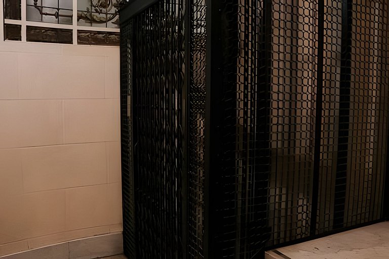 Very comfortable and classic studio - Excellent price!