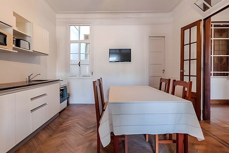 Harmonious apartment for 4