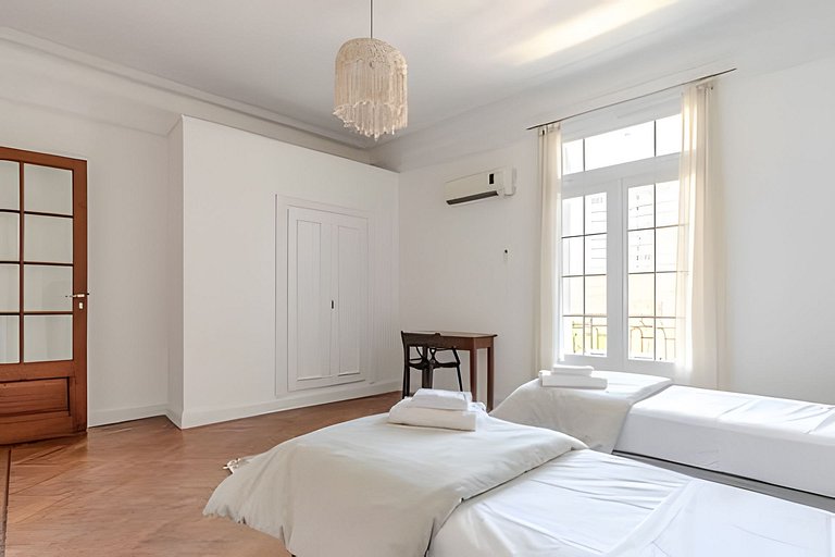 Harmonious apartment for 4