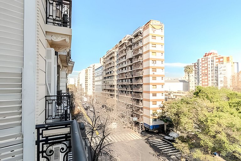 Harmonious apartment for 4