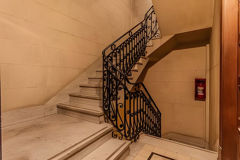 Spacious, classic, and elegant apartment with a balcony