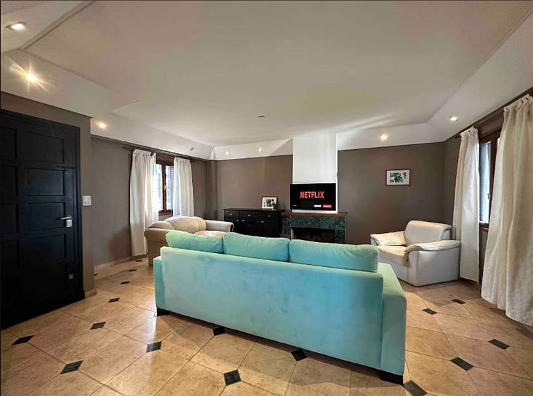 2 Casas con vista al Mar, garage y WiFi! (16 Pax)