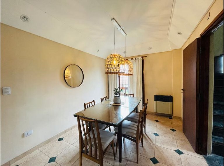 2 Casas con vista al Mar, garage y WiFi! (14 Pax)