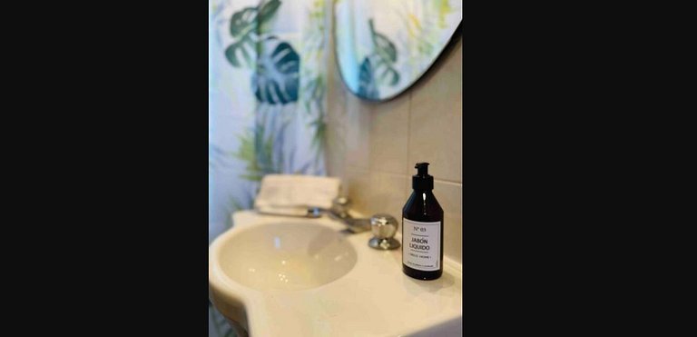 2 Casas con vista al Mar, garage y WiFi! (16 Pax)