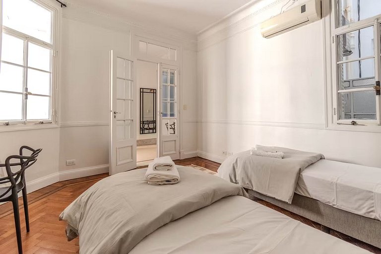 Two comfortable apartments in downtown BA