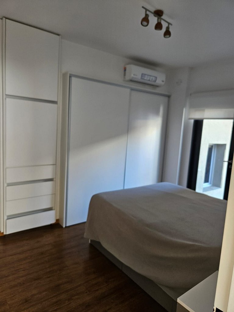 Propiedad reciclada a nueva con terraza propia