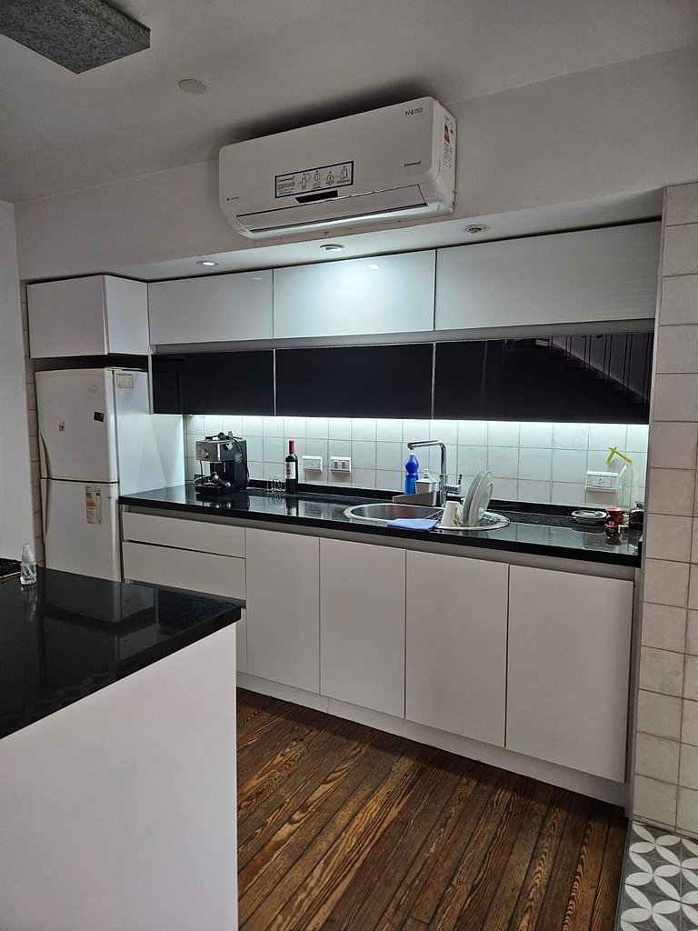 Propiedad reciclada a nueva con terraza propia