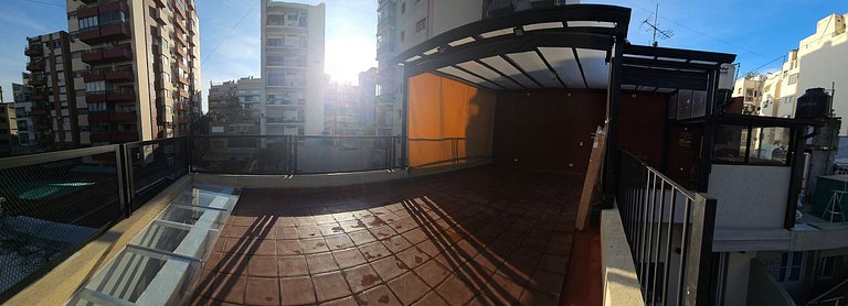 Propiedad reciclada a nueva con terraza propia