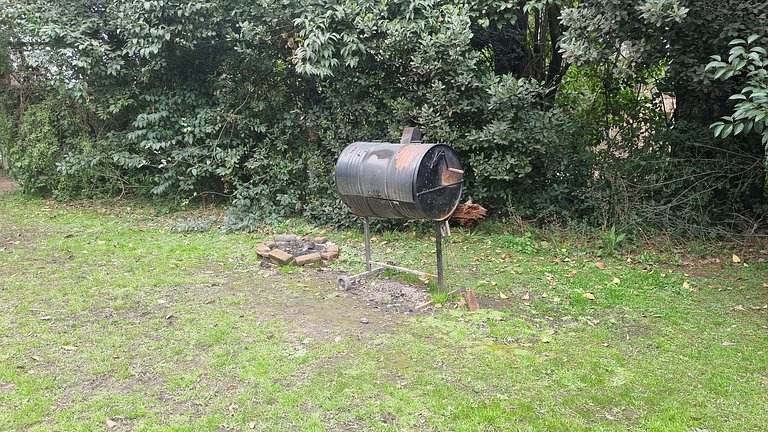 Cabaña con pileta y jardín amplio en Pilar #B