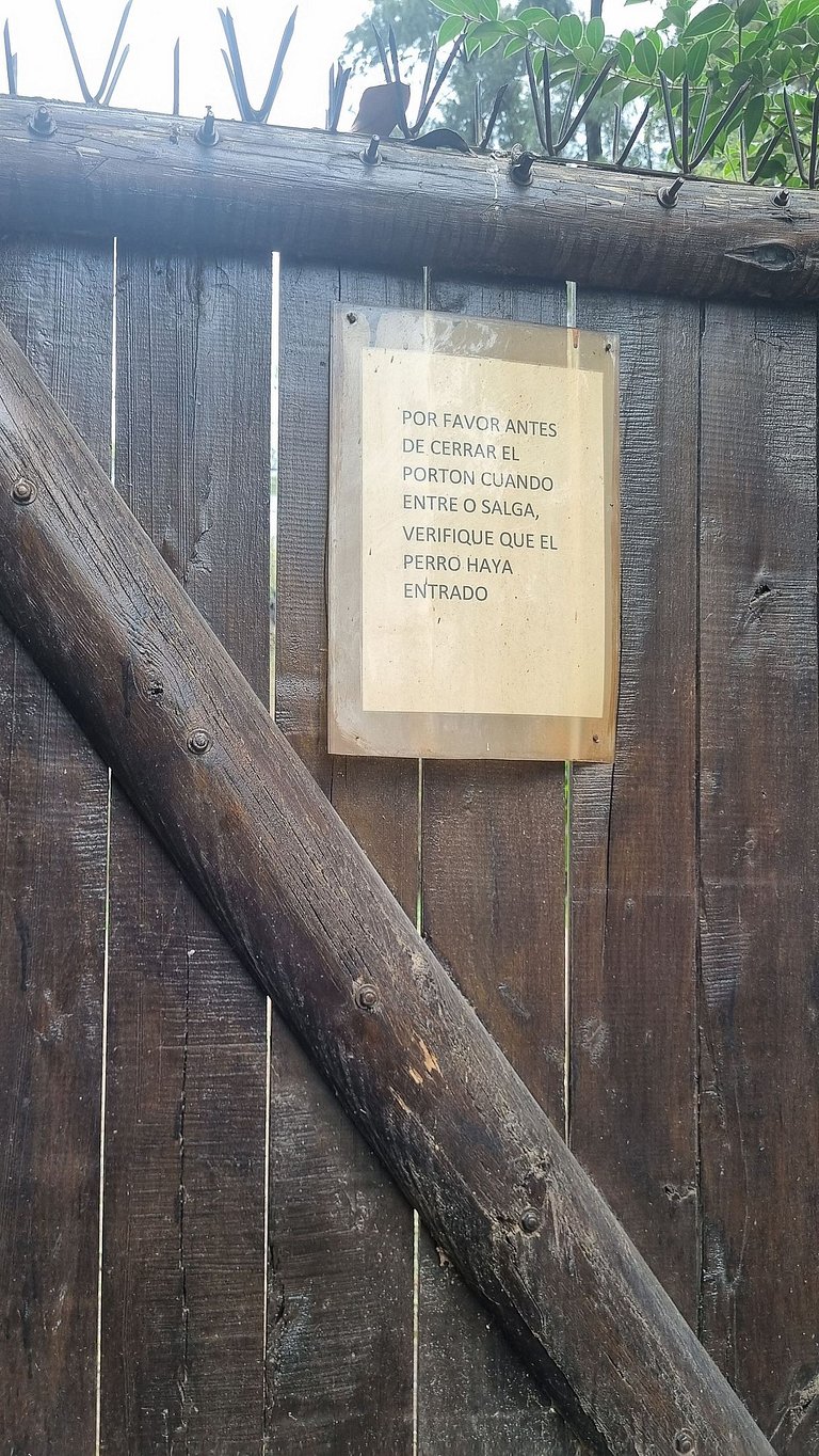 Cabaña con pileta y jardín amplio en Pilar #B