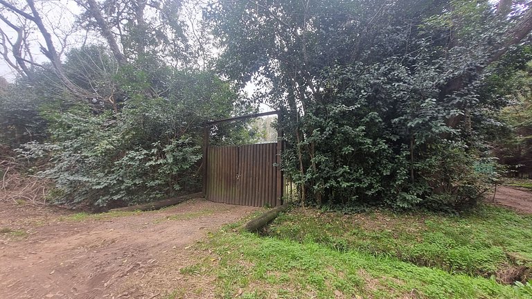 Cabaña con pileta y jardín amplio en Pilar #B