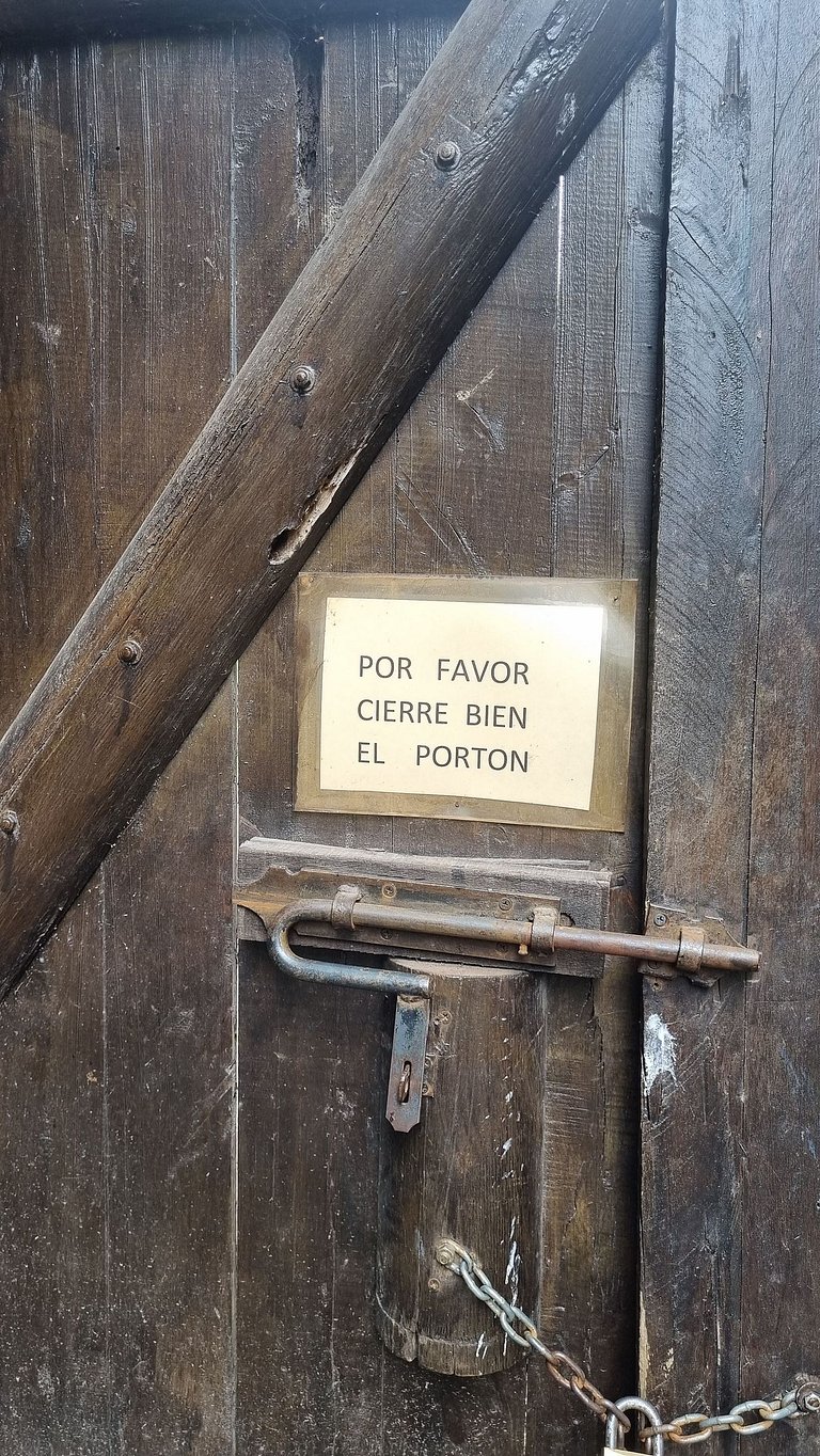 Cabaña con pileta y jardín amplio en Pilar #B