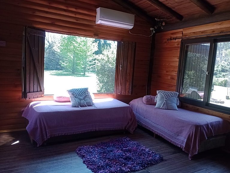 Cabaña con pileta y jardín amplio en Pilar #B