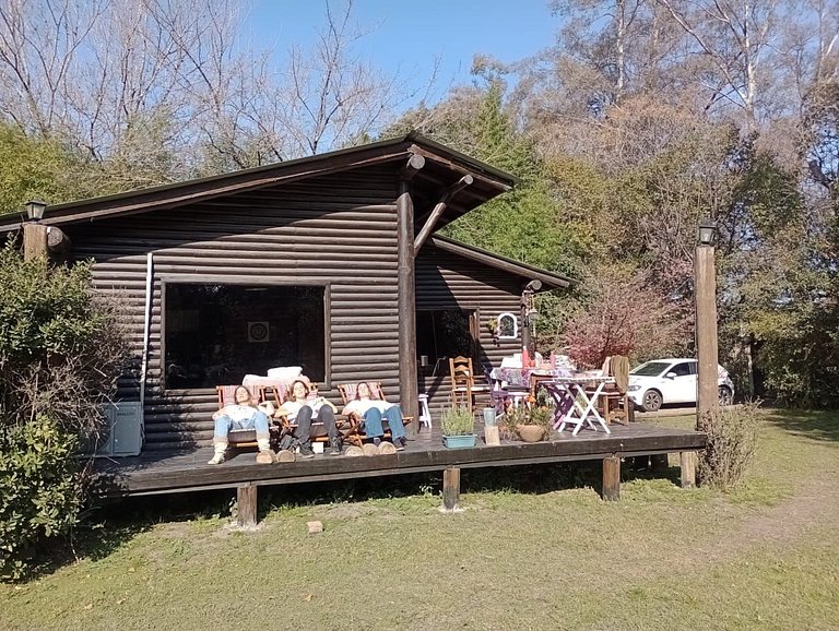 Cabaña con pileta y jardín amplio en Pilar #B
