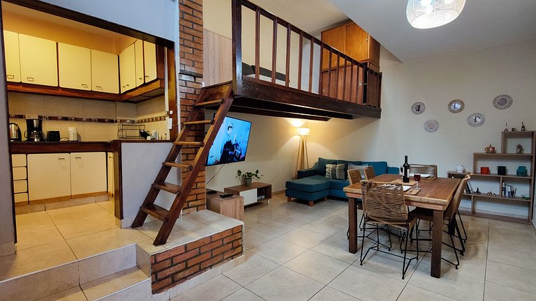 Unique in the city - With wood stove and private grill